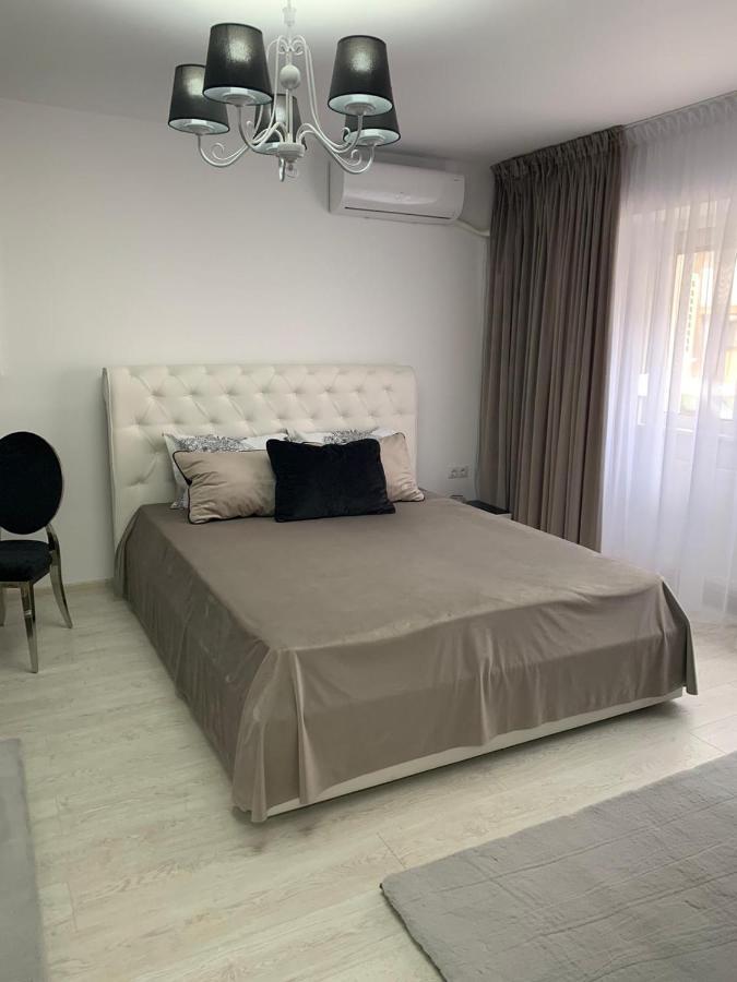 Leon Apartment Braila Exterior photo