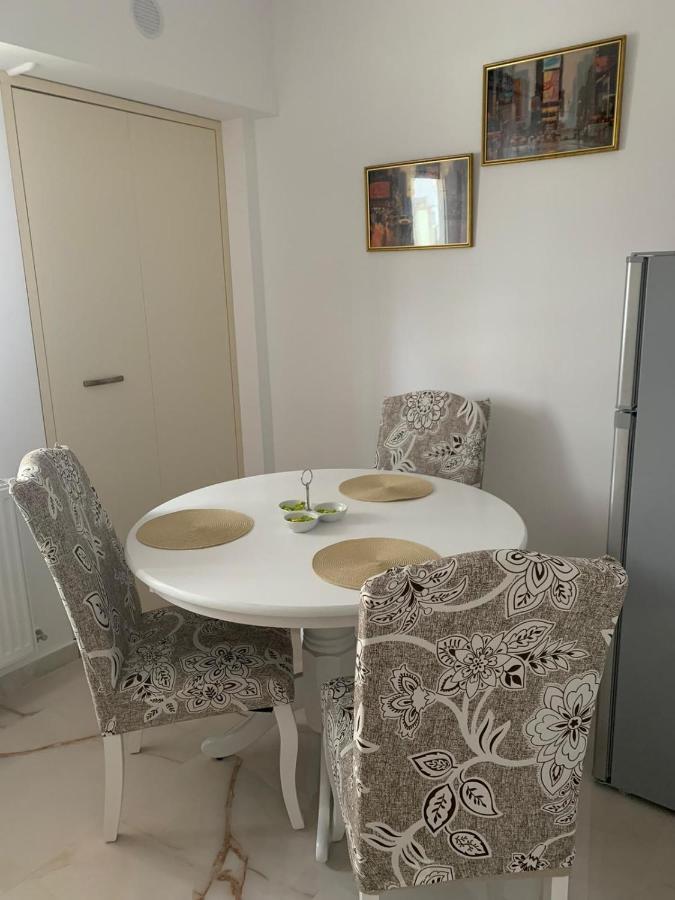 Leon Apartment Braila Exterior photo